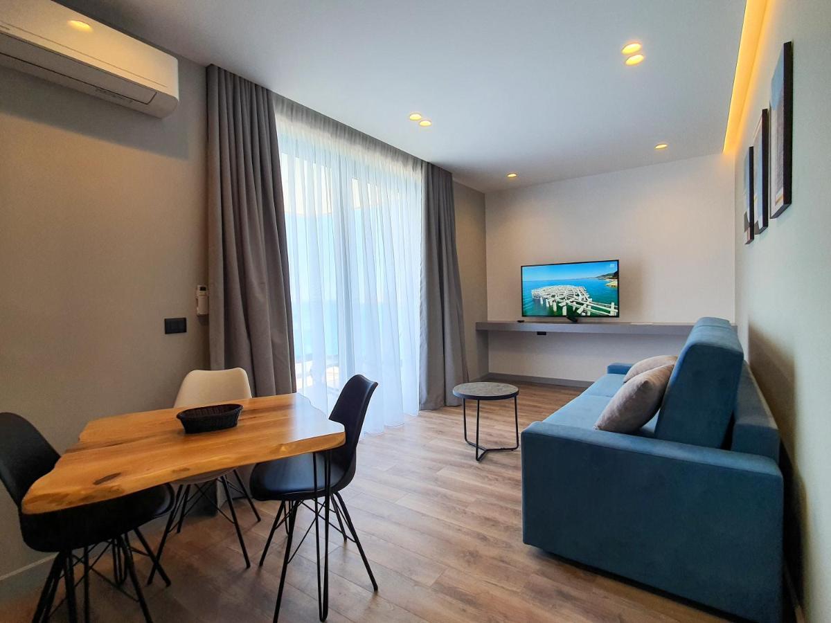 Lookout Apartments Sarandë エクステリア 写真