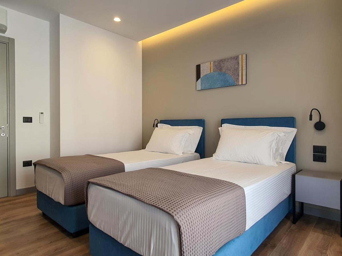 Lookout Apartments Sarandë エクステリア 写真