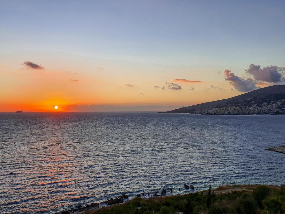 Lookout Apartments Sarandë エクステリア 写真