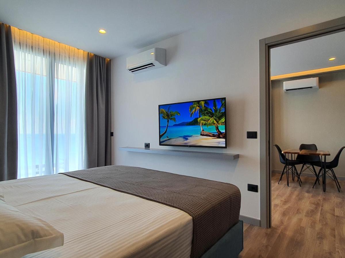 Lookout Apartments Sarandë エクステリア 写真