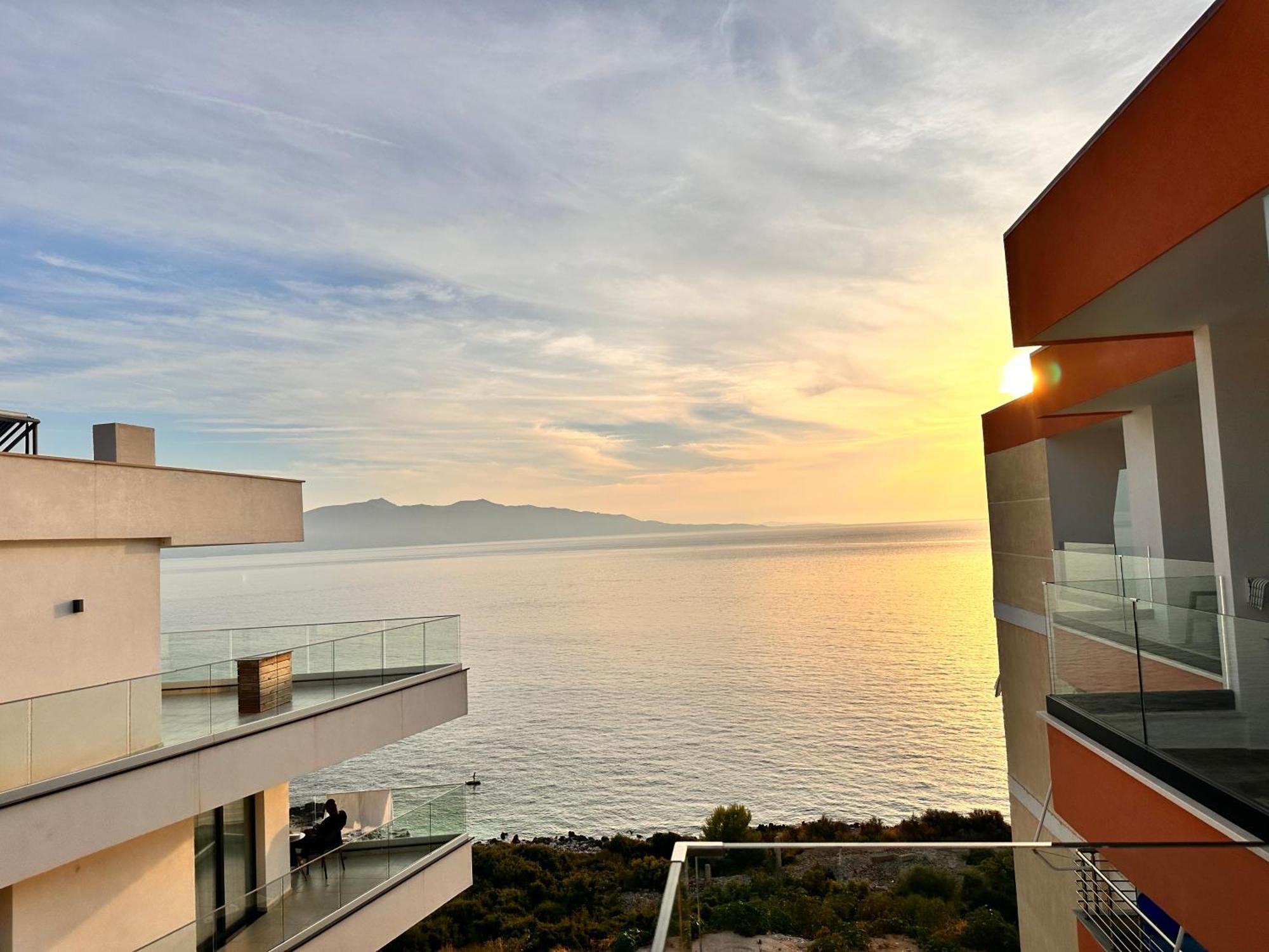 Lookout Apartments Sarandë エクステリア 写真