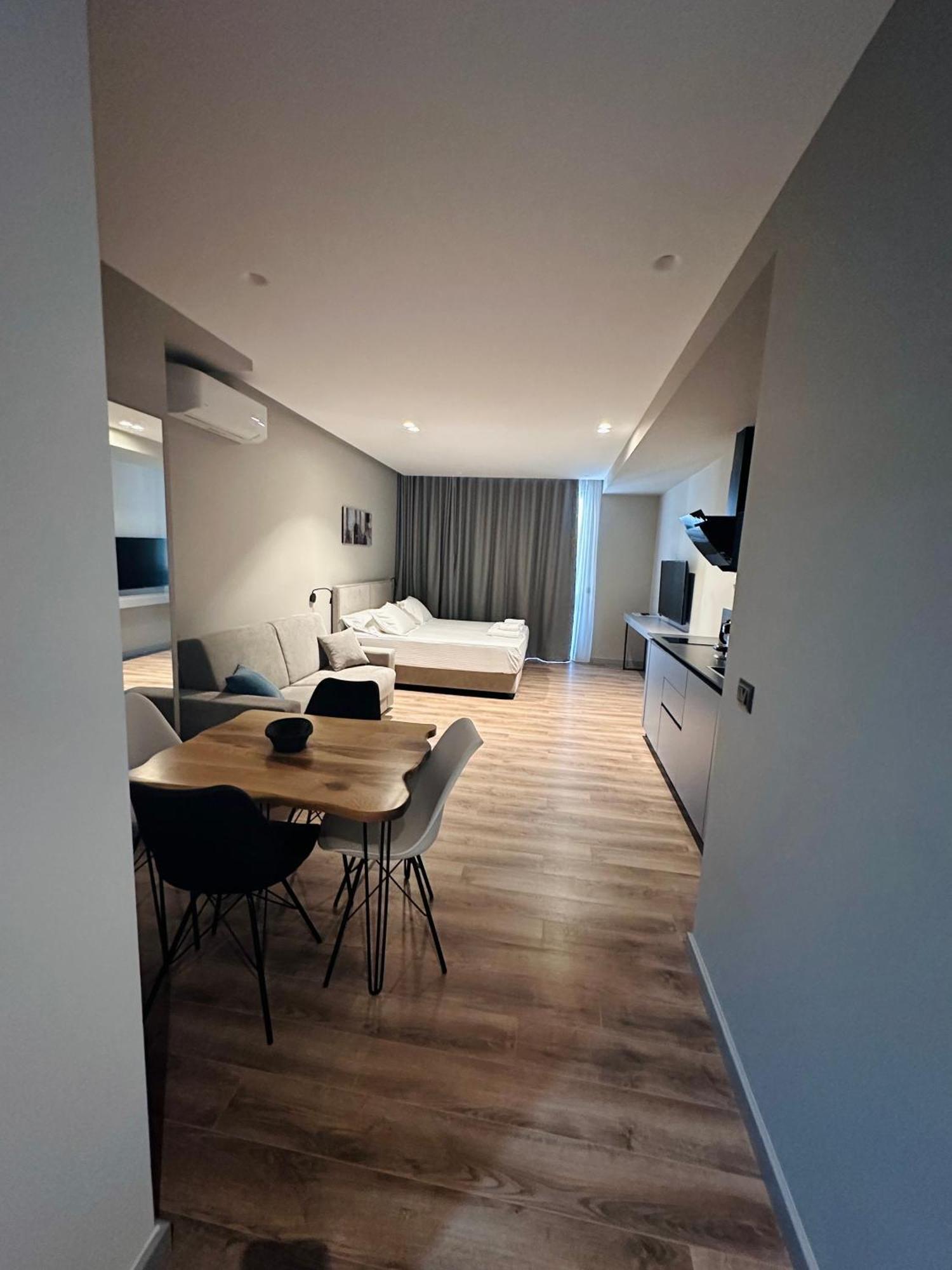 Lookout Apartments Sarandë エクステリア 写真